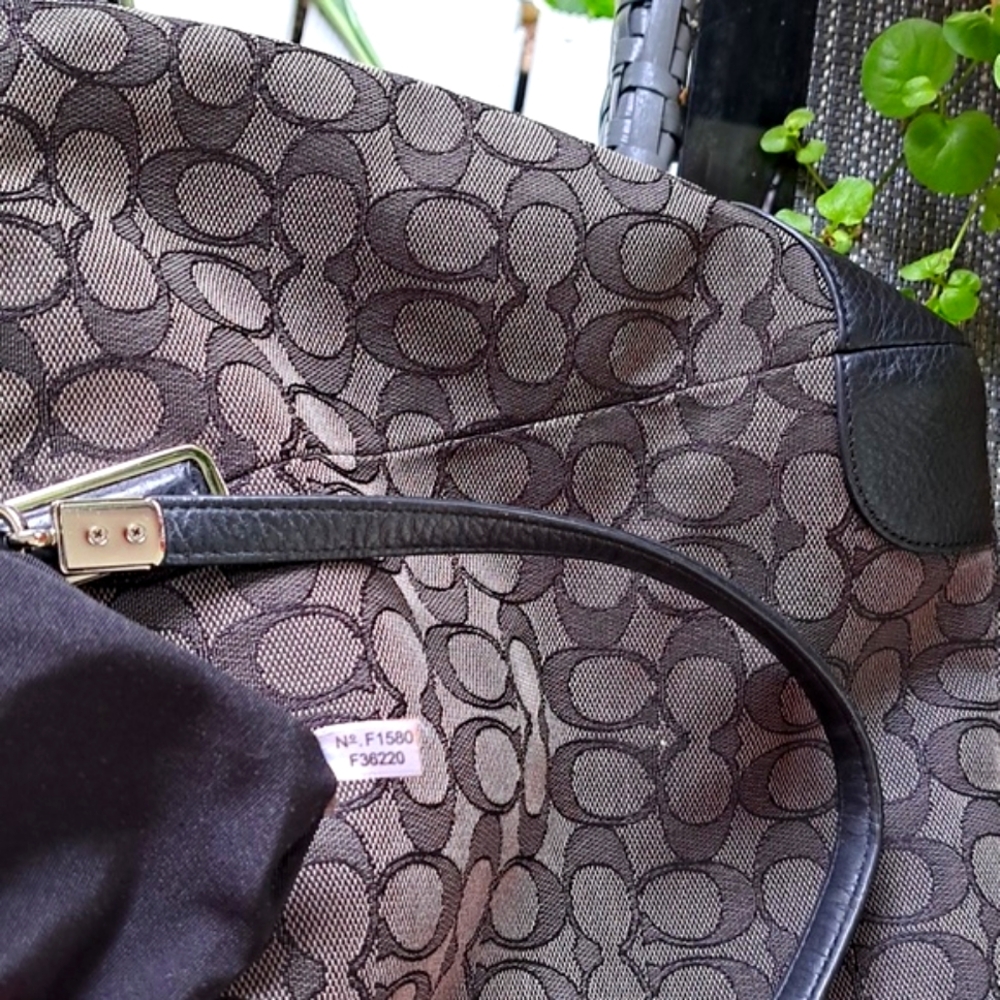 Coach F36220 Kelsey Black Leather Trim w Gray "C" Signature Shoulder - Picture 12 of 12